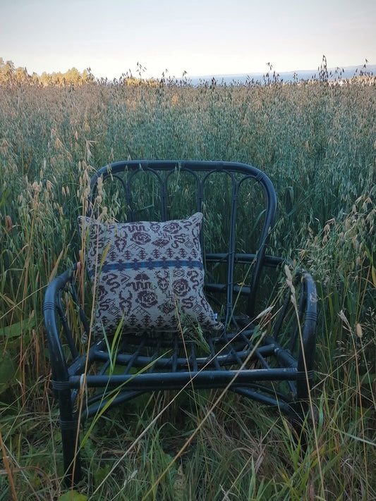 Earth Stickad Linnekudde Brun & Natur & Blå