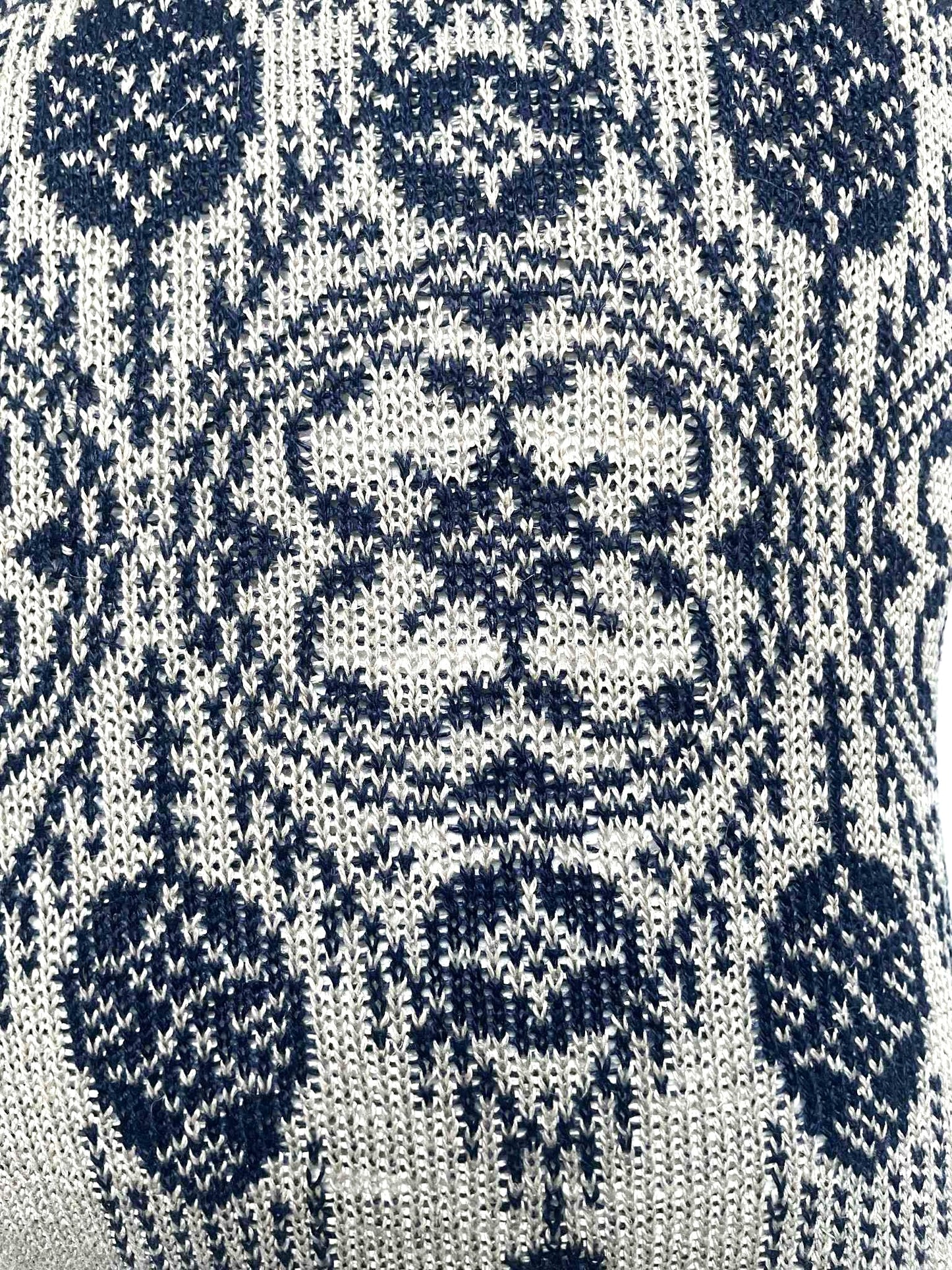 Kristina Stickad Linnekudde Marinblå & Natur