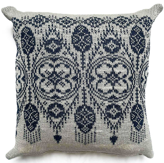 Kristina Stickad Linnekudde Marinblå & Natur